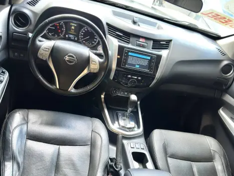 NISSAN Frontier 2.3 16V LE 4X4 CABINE DUPLA BI-TURBO DIESEL AUTOMTICO, Foto 15