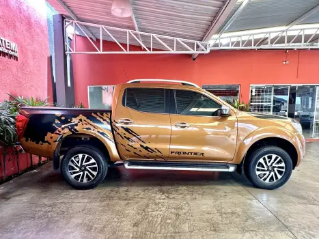 NISSAN Frontier 2.3 16V LE 4X4 CABINE DUPLA BI-TURBO DIESEL AUTOMTICO, Foto 25