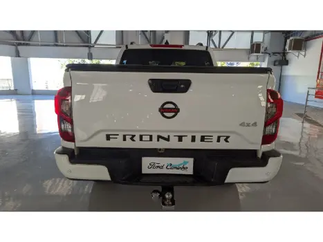 NISSAN Frontier 2.3 16V PRO4X CABINE DUPLA 4X4 BI-TURBO DIESEL AUTOMTICO, Foto 6