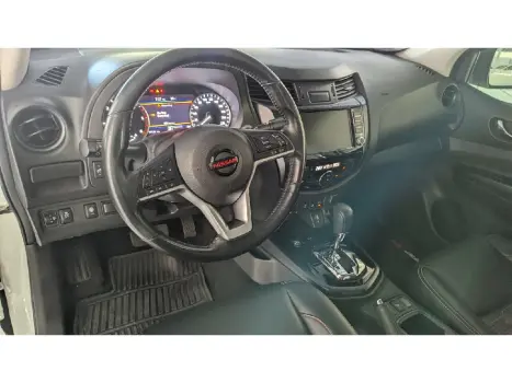 NISSAN Frontier 2.3 16V PRO4X CABINE DUPLA 4X4 BI-TURBO DIESEL AUTOMTICO, Foto 12