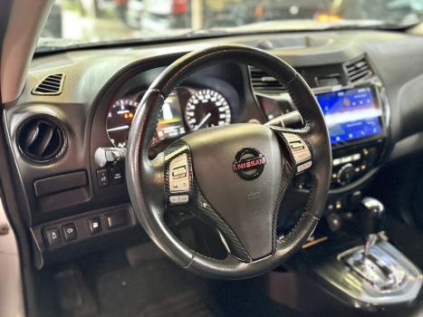 NISSAN Frontier 2.3 16V LE 4X4 CABINE DUPLA BI-TURBO DIESEL AUTOM�TICO, Foto 4