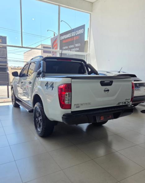 NISSAN Frontier 2.3 ATTACK CABINE DUPLA 4X4 BI-TURBO DIESEL AUTOM�TICO, Foto 3