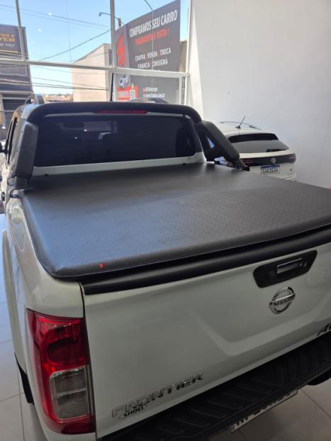 NISSAN Frontier 2.3 ATTACK CABINE DUPLA 4X4 BI-TURBO DIESEL AUTOM�TICO, Foto 12