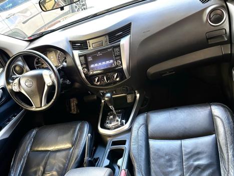 NISSAN Frontier 2.3 ATTACK CABINE DUPLA 4X4 BI-TURBO DIESEL AUTOM�TICO, Foto 15