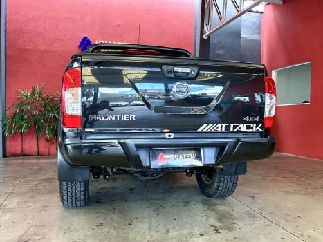 NISSAN Frontier 2.3 ATTACK CABINE DUPLA 4X4 BI-TURBO DIESEL AUTOM�TICO, Foto 17
