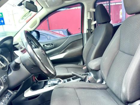 NISSAN Frontier 2.3 ATTACK CABINE DUPLA 4X4 BI-TURBO DIESEL AUTOM�TICO, Foto 6