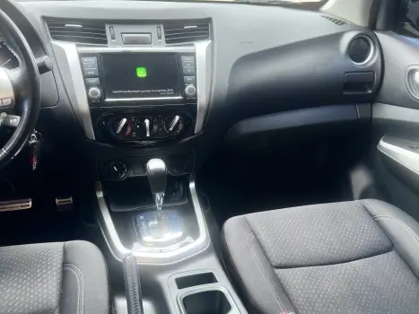 NISSAN Frontier 2.3 ATTACK CABINE DUPLA 4X4 BI-TURBO DIESEL AUTOM�TICO, Foto 13