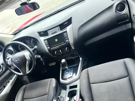 NISSAN Frontier 2.3 ATTACK CABINE DUPLA 4X4 BI-TURBO DIESEL AUTOM�TICO, Foto 16