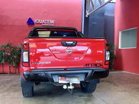 NISSAN Frontier 2.3 ATTACK CABINE DUPLA 4X4 BI-TURBO DIESEL AUTOM�TICO, Foto 17