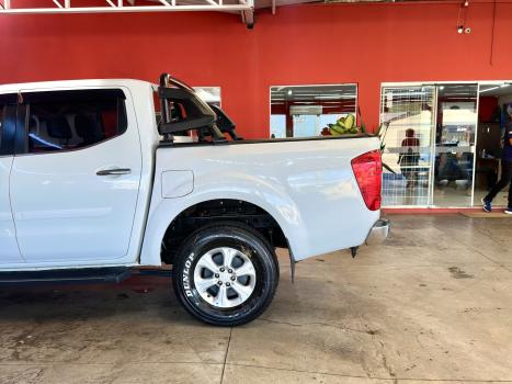 NISSAN Frontier 2.3 16V XE 4X4 CABINE DUPLA BI-TURBO DIESEL AUTOM�TICO, Foto 20