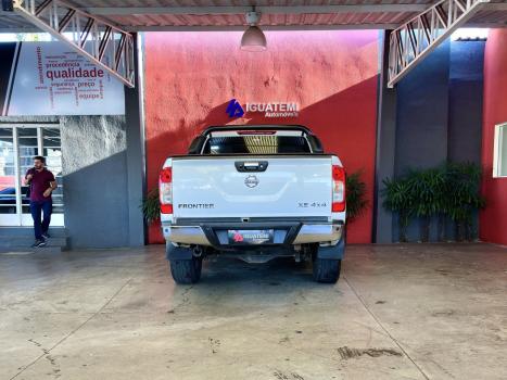 NISSAN Frontier 2.3 16V XE 4X4 CABINE DUPLA BI-TURBO DIESEL AUTOM�TICO, Foto 24
