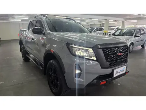 NISSAN Frontier 2.3 16V PRO4X CABINE DUPLA 4X4 BI-TURBO DIESEL AUTOM�TICO, Foto 3