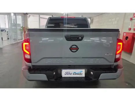 NISSAN Frontier 2.3 16V PRO4X CABINE DUPLA 4X4 BI-TURBO DIESEL AUTOM�TICO, Foto 6