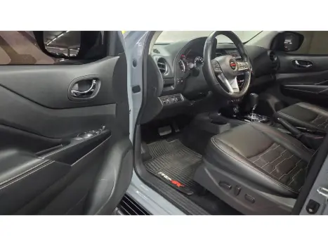 NISSAN Frontier 2.3 16V PRO4X CABINE DUPLA 4X4 BI-TURBO DIESEL AUTOM�TICO, Foto 12