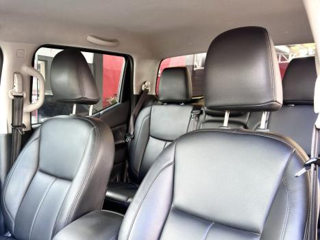NISSAN Frontier 2.3 16V SE 4X4 CABINE DUPLA BI-TURBO DIESEL AUTOM�TICO, Foto 11