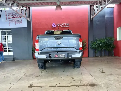 NISSAN Frontier 2.3 16V SE 4X4 CABINE DUPLA BI-TURBO DIESEL AUTOM�TICO, Foto 23