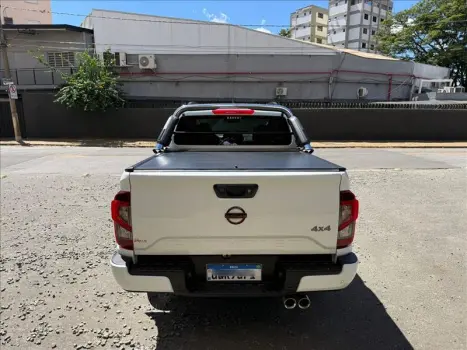 NISSAN Frontier 2.3 16V PRO4X CABINE DUPLA 4X4 BI-TURBO DIESEL AUTOM�TICO, Foto 4
