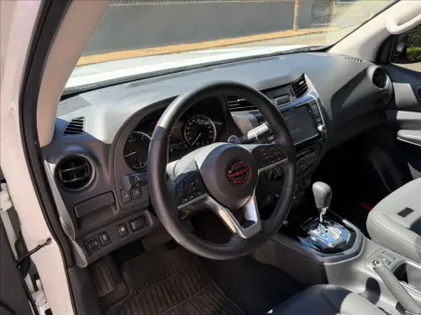 NISSAN Frontier 2.3 16V PRO4X CABINE DUPLA 4X4 BI-TURBO DIESEL AUTOM�TICO, Foto 6