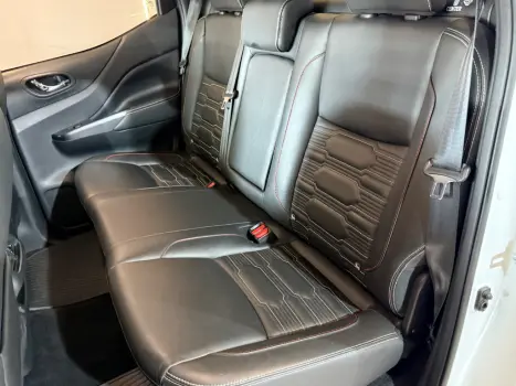 NISSAN Frontier 2.3 16V PRO4X CABINE DUPLA 4X4 BI-TURBO DIESEL AUTOM�TICO, Foto 7