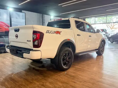 NISSAN Frontier 2.3 16V PRO4X CABINE DUPLA 4X4 BI-TURBO DIESEL AUTOM�TICO, Foto 8
