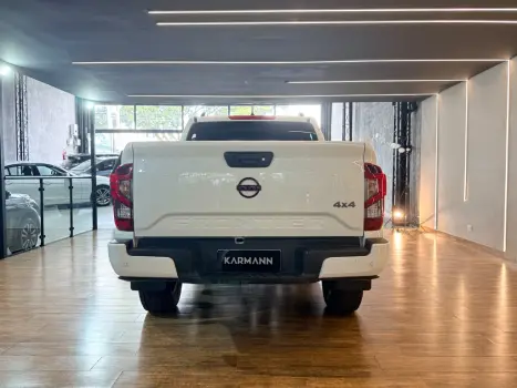 NISSAN Frontier 2.3 16V PRO4X CABINE DUPLA 4X4 BI-TURBO DIESEL AUTOM�TICO, Foto 9