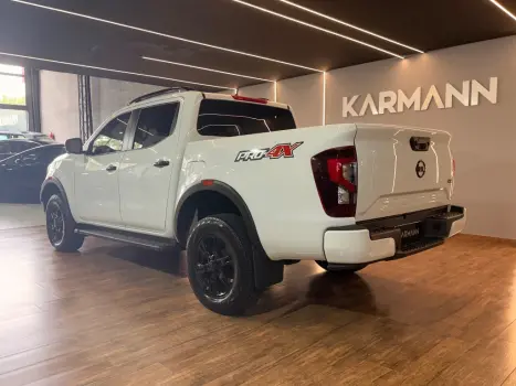 NISSAN Frontier 2.3 16V PRO4X CABINE DUPLA 4X4 BI-TURBO DIESEL AUTOM�TICO, Foto 10