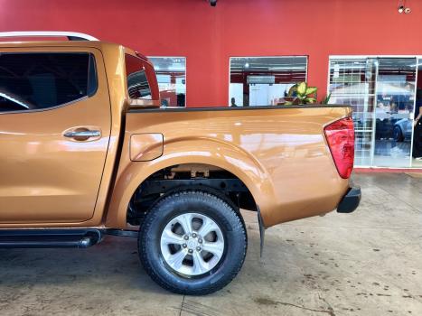 NISSAN Frontier 2.3 16V LE 4X4 CABINE DUPLA BI-TURBO DIESEL AUTOM�TICO, Foto 7