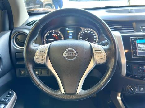 NISSAN Frontier 2.3 16V LE 4X4 CABINE DUPLA BI-TURBO DIESEL AUTOM�TICO, Foto 16
