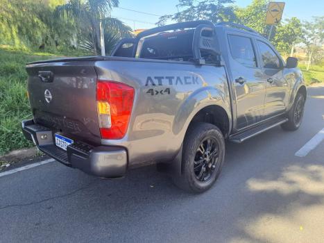 NISSAN Frontier 2.3 ATTACK CABINE DUPLA 4X4 BI-TURBO DIESEL AUTOM�TICO, Foto 3
