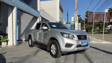 NISSAN Frontier 2.3 16V LE 4X4 CABINE DUPLA BI-TURBO DIESEL AUTOM�TICO, Foto 3