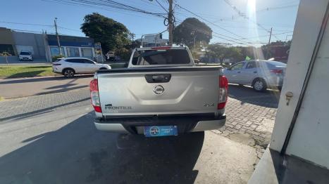 NISSAN Frontier 2.3 16V LE 4X4 CABINE DUPLA BI-TURBO DIESEL AUTOM�TICO, Foto 8