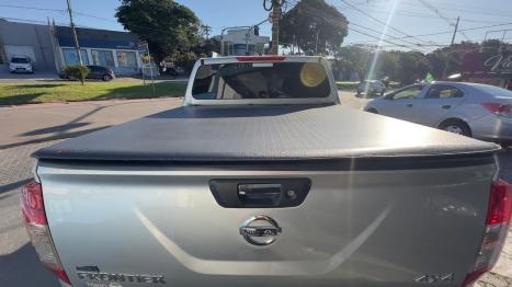 NISSAN Frontier 2.3 16V LE 4X4 CABINE DUPLA BI-TURBO DIESEL AUTOM�TICO, Foto 9