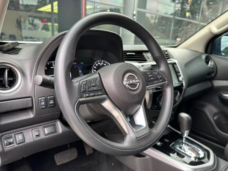 NISSAN Frontier 2.3 ATTACK CABINE DUPLA 4X4 BI-TURBO DIESEL AUTOM�TICO, Foto 8