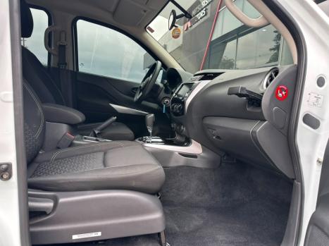 NISSAN Frontier 2.3 ATTACK CABINE DUPLA 4X4 BI-TURBO DIESEL AUTOM�TICO, Foto 14