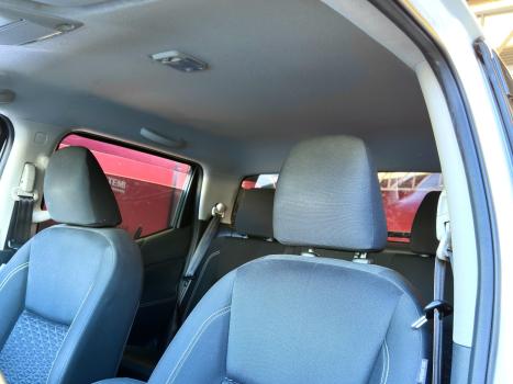 NISSAN Frontier 2.3 16V SE 4X4 CABINE DUPLA BI-TURBO DIESEL AUTOM�TICO, Foto 8