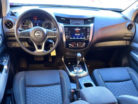 NISSAN Frontier 2.3 16V SE 4X4 CABINE DUPLA BI-TURBO DIESEL AUTOM�TICO, Foto 11