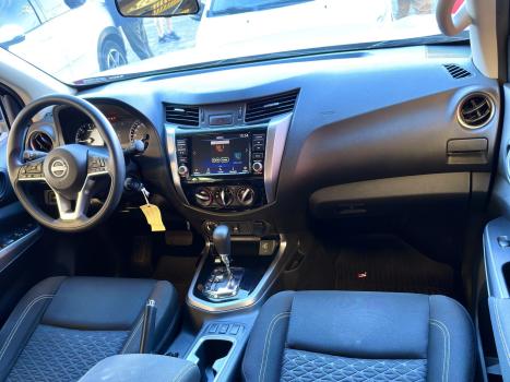 NISSAN Frontier 2.3 16V SE 4X4 CABINE DUPLA BI-TURBO DIESEL AUTOM�TICO, Foto 13