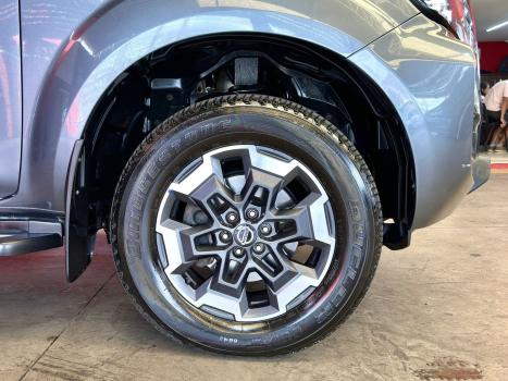 NISSAN Frontier 2.3 16V PLATINUM CABINE DUPLA 4X4 BI-TURBO DIESEL AUTOM�TICO, Foto 17