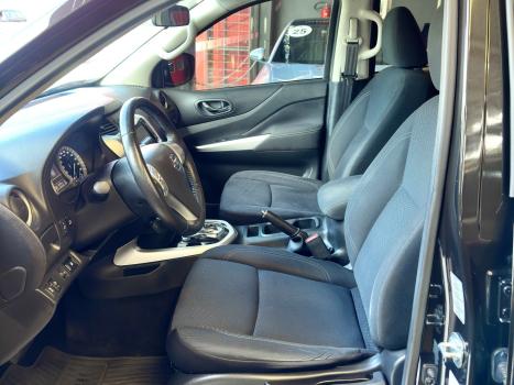 NISSAN Frontier 2.3 ATTACK CABINE DUPLA 4X4 BI-TURBO DIESEL AUTOM�TICO, Foto 6