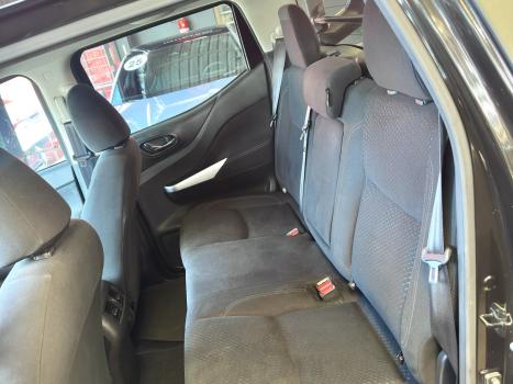 NISSAN Frontier 2.3 ATTACK CABINE DUPLA 4X4 BI-TURBO DIESEL AUTOM�TICO, Foto 13