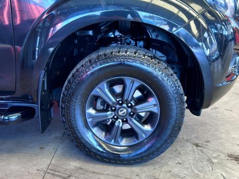 NISSAN Frontier 2.3 ATTACK CABINE DUPLA 4X4 BI-TURBO DIESEL AUTOM�TICO, Foto 19