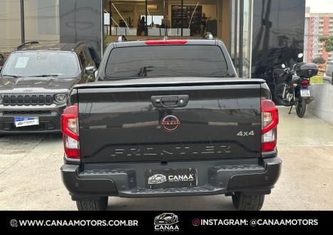 NISSAN Frontier 2.3 16V PRO4X CABINE DUPLA 4X4 BI-TURBO DIESEL AUTOM�TICO, Foto 5