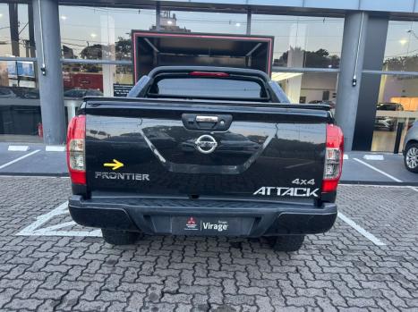 NISSAN Frontier 2.3 ATTACK CABINE DUPLA 4X4 BI-TURBO DIESEL AUTOM�TICO, Foto 6