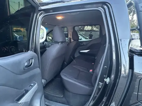 NISSAN Frontier 2.3 ATTACK CABINE DUPLA 4X4 BI-TURBO DIESEL AUTOM�TICO, Foto 12