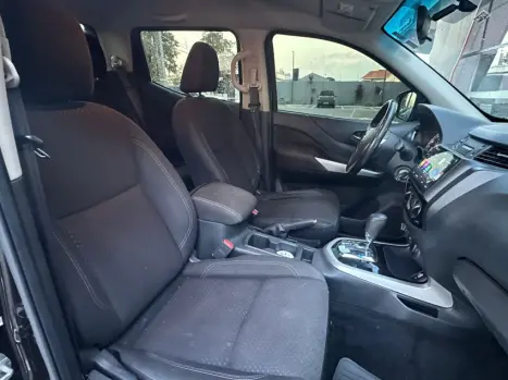 NISSAN Frontier 2.3 ATTACK CABINE DUPLA 4X4 BI-TURBO DIESEL AUTOM�TICO, Foto 15