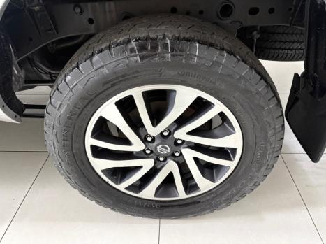 NISSAN Frontier 2.3 16V LE 4X4 CABINE DUPLA BI-TURBO DIESEL AUTOM�TICO, Foto 12