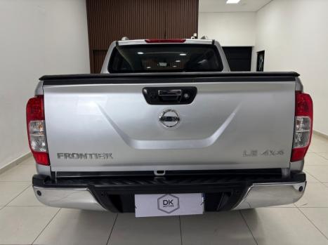 NISSAN Frontier 2.3 16V LE 4X4 CABINE DUPLA BI-TURBO DIESEL AUTOM�TICO, Foto 14