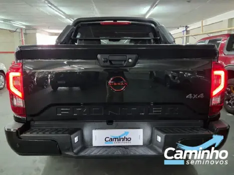 NISSAN Frontier 2.3 16V PRO4X CABINE DUPLA 4X4 BI-TURBO DIESEL AUTOMÁTICO, Foto 5