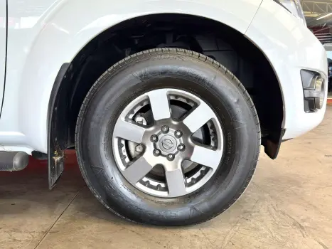 NISSAN Frontier 2.5 16V 4X4 SV ATTACK TURBO DIESEL CABINE DUPLA AUTOMTICO, Foto 8