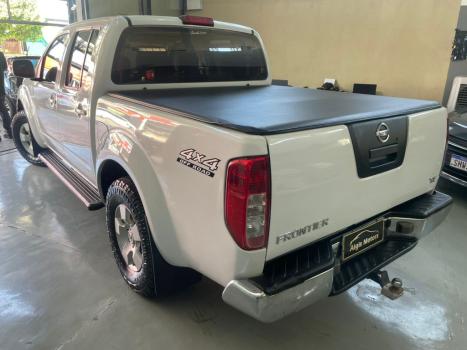 NISSAN Frontier 2.5 XE 4X4 TURBO DIESEL CABINE DUPLA, Foto 4